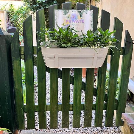 Cynthia'S Garden - Apartment With Private Garden In Santa Croce Firenze Kültér fotó